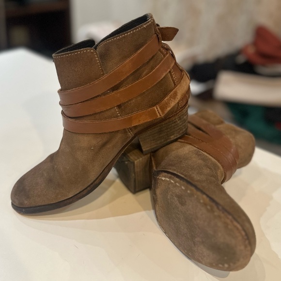 H by Hudson suede and leather Horrigan booties 38 - Picture 2 of 11
